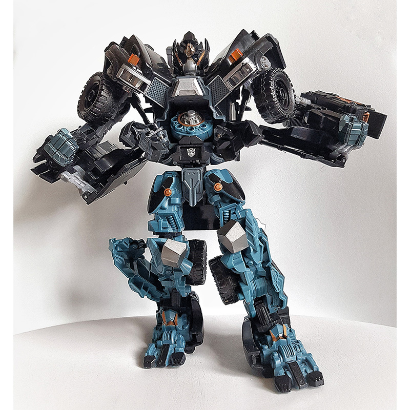 Transformers Dark of The Moon Mechtech Leader Class Ironhide